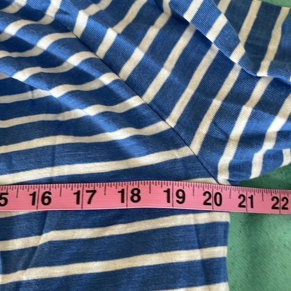 Talbots NWOT Women’s Blue And White Striped Tee Size Large - Picture 4 of 7